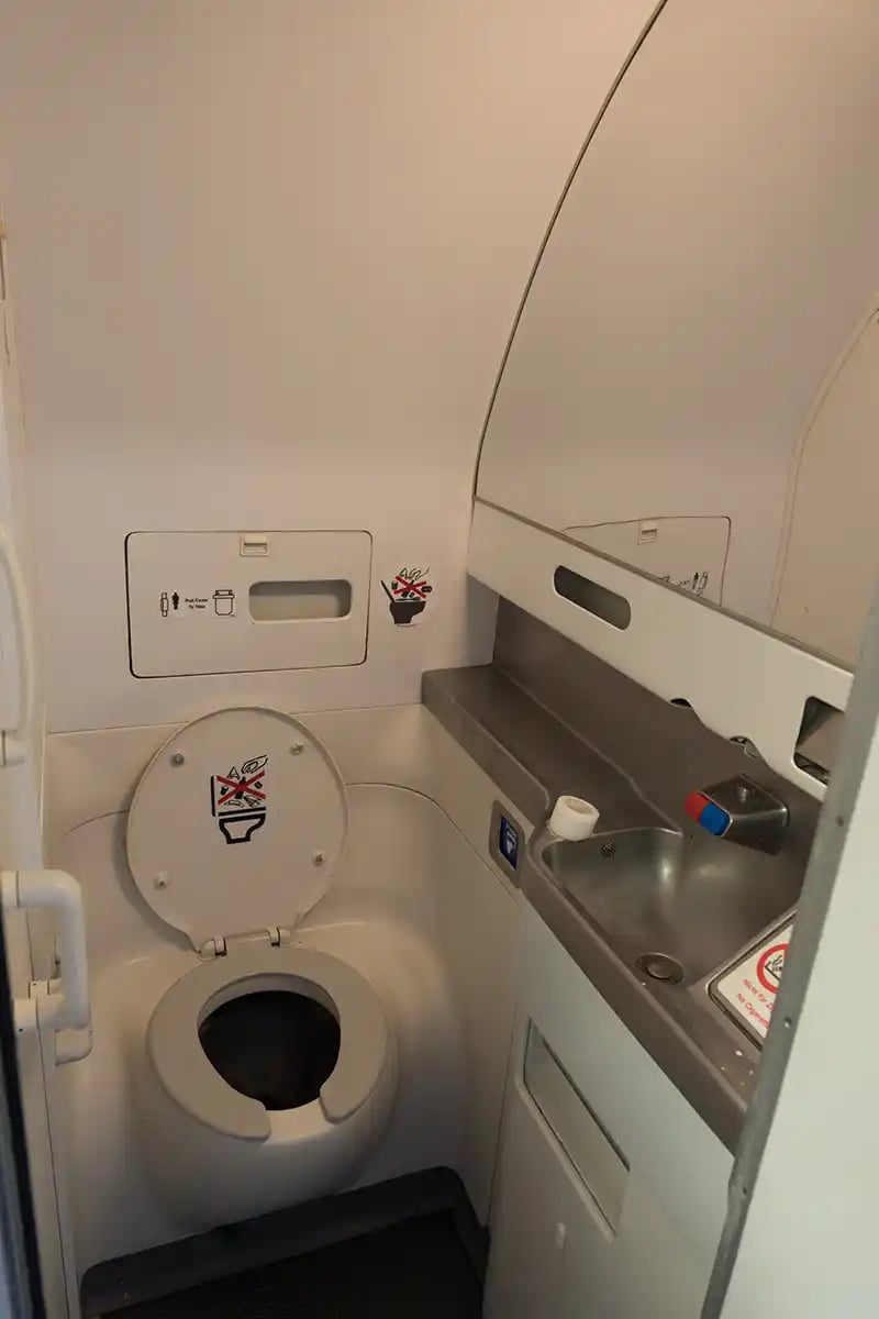 NycoteApplication_Lavatory1